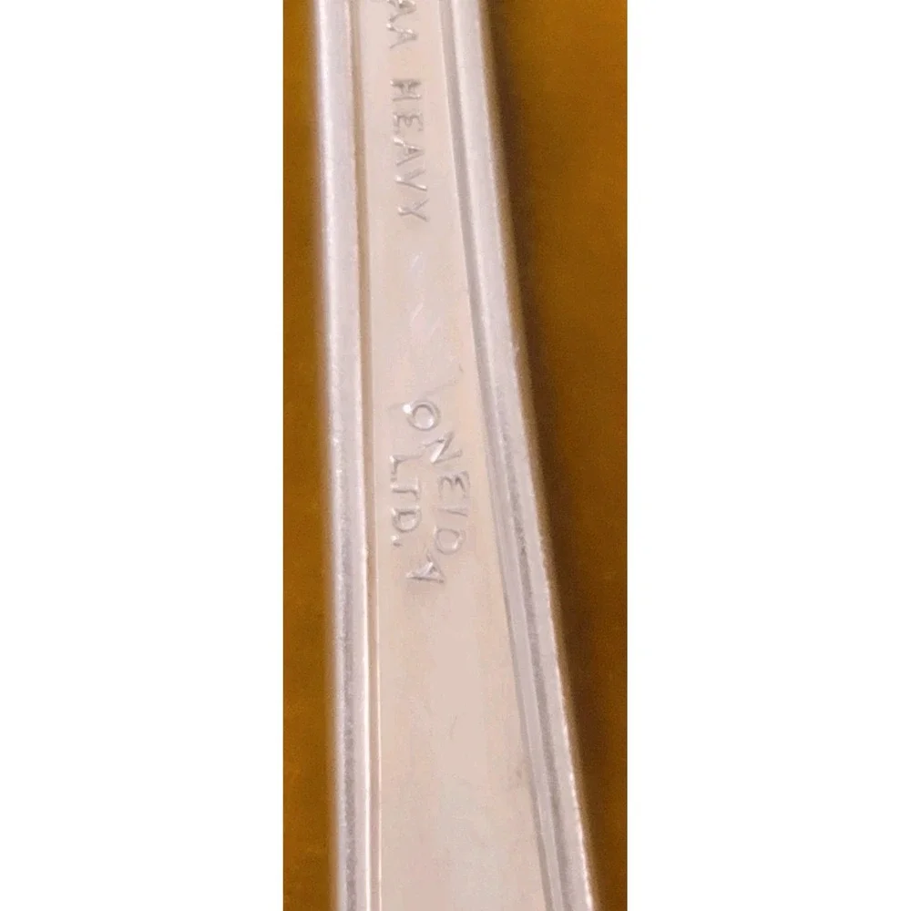 Oneida Silver Keswick 1881 AA Heavy Round Bowl Soup Spoon  7